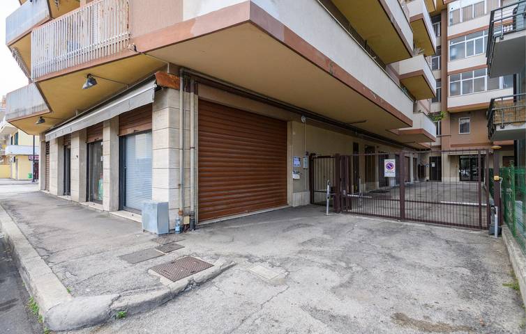 Gîte pour 5 personnes, avec terrasse à Pescara - 3