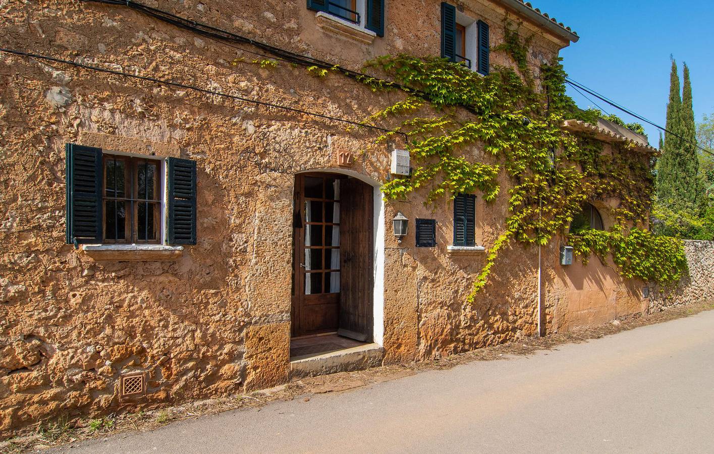 Modernes Apartment mit Pool und Terrasse 2,5 km von Cas Canar entfernt in Ruberts, Sencelles