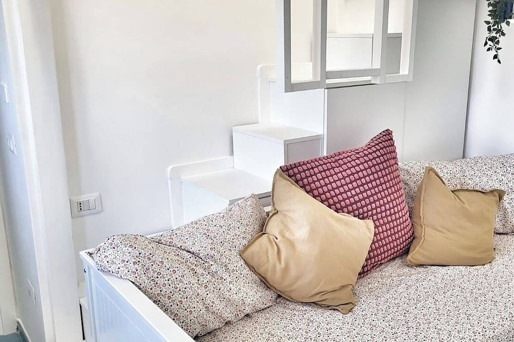 Entire apartment, In family accommodation when life begins and love never ends in Torre Annunziata, Vesuvio National Park