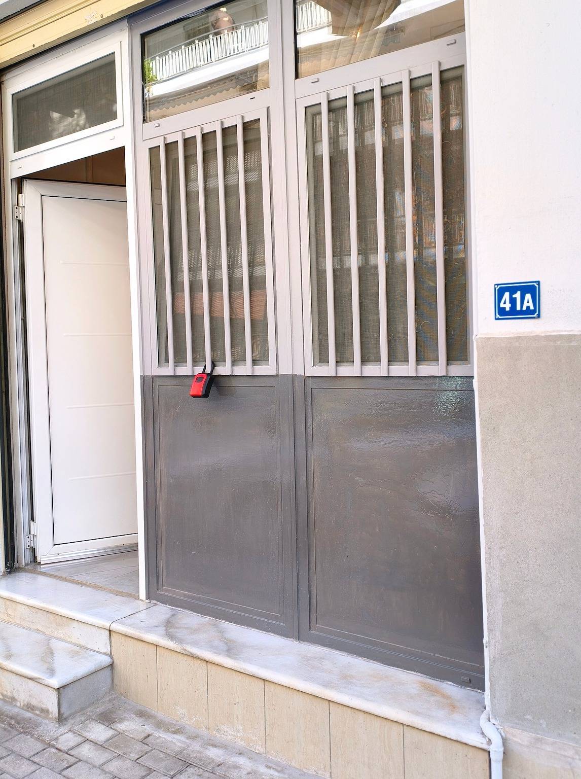 Ganze Wohnung, Zentrales Metro Lux Apartment in Thessaloniki – Komfort für 4 Gäste in Analipsi (Thessaloniki), Thessaloniki und Umgebung