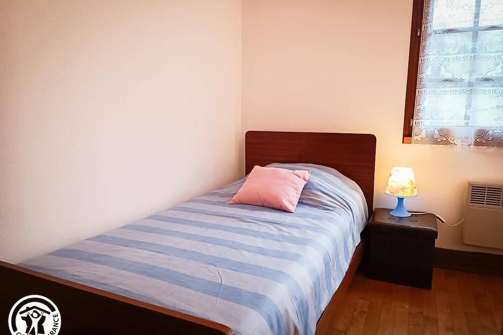 46g1396 - Montfaucon in Montfaucon (Lot), Macizo Central
