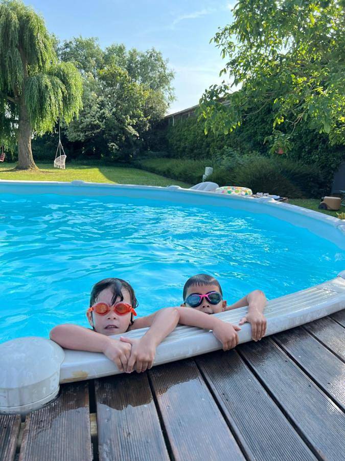 Location de vacances pour 9 personnes, avec Terrasse et Jacuzzi ainsi que Jardin et Piscine à Poperinge - 2