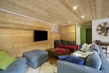 Appartement De Vacances pour 14 Personnes dans Albiez-Montrond, Région de Saint-Jean-de-Maurienne, Photo 2