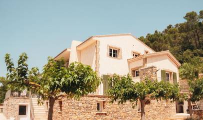 Maison d’hôte pour 2 personnes, avec vue ainsi que piscine et jardin à Le Val
