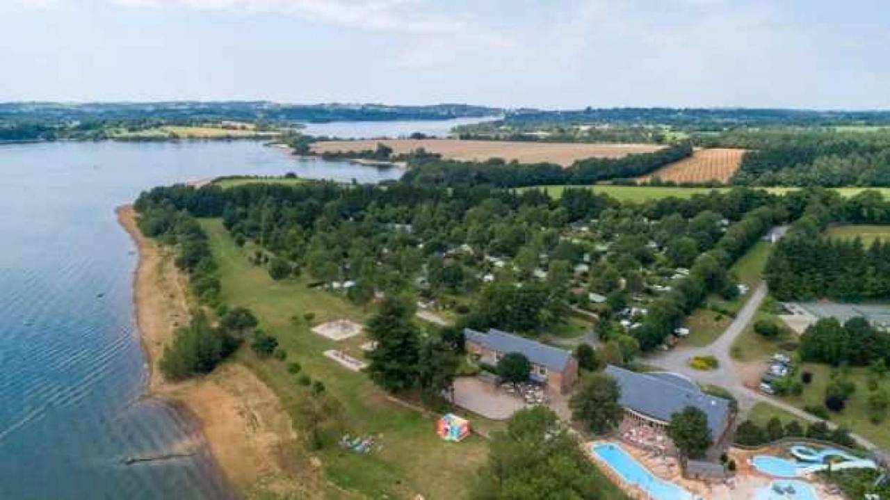 Three-Bedroom House in Canet-de-Salars, Lac de Pareloup