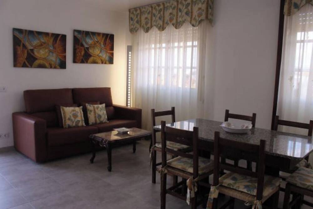 Ganze Wohnung, Apartment - Ground Floor - without terrace in Poio, Rías Baixas