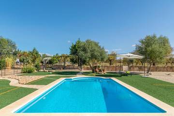 Villa in Santa Maria del Cami, Majorca Center für 6 
