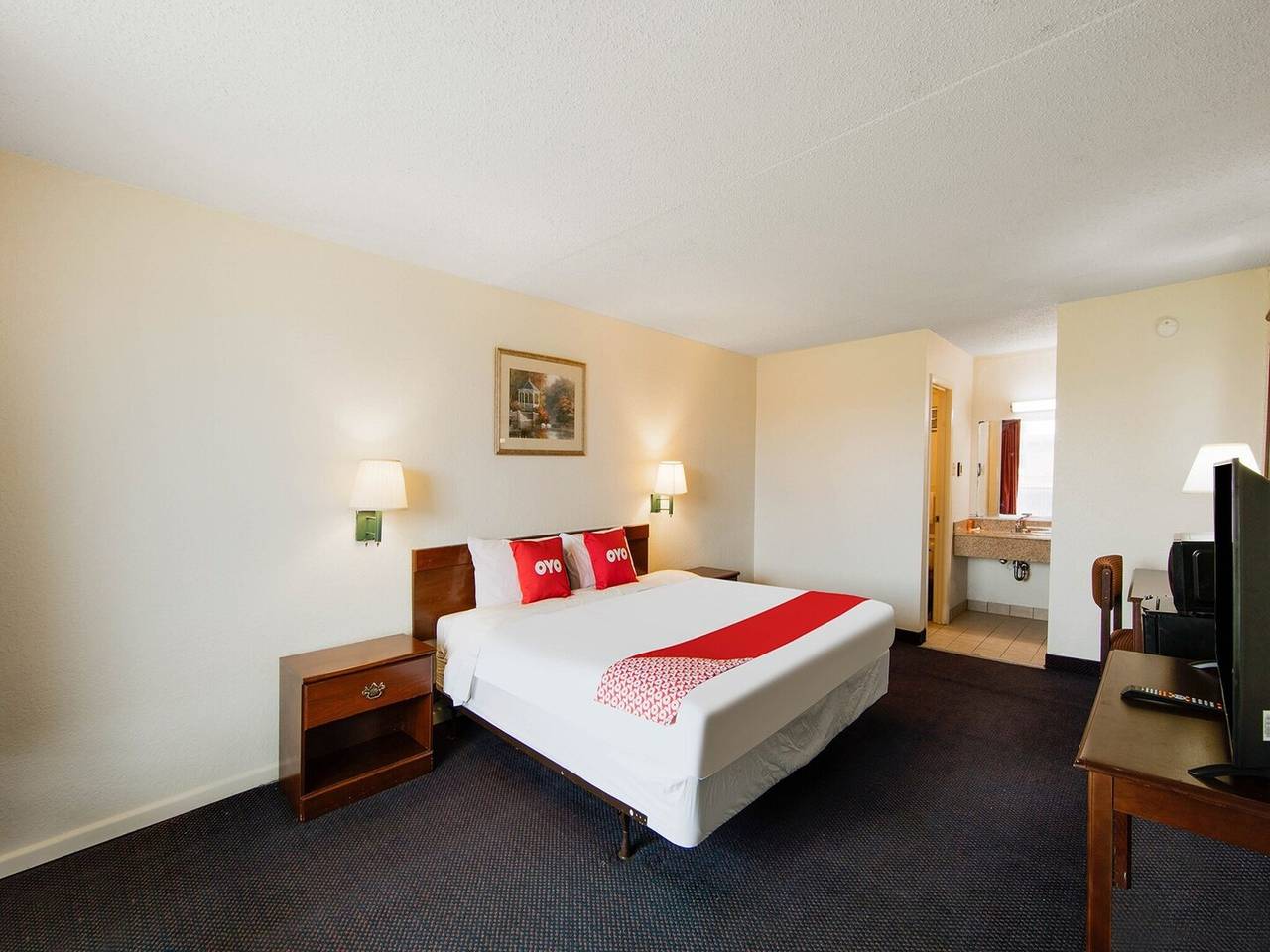 Ganze Wohnung, Kingsize-Bett | Rauchen erlaubt | Doswell, Virginia in Hanover County