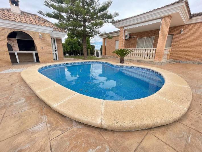 Location de vacances pour 6 personnes, avec jardin ainsi que piscine et vue à Llíria - 2