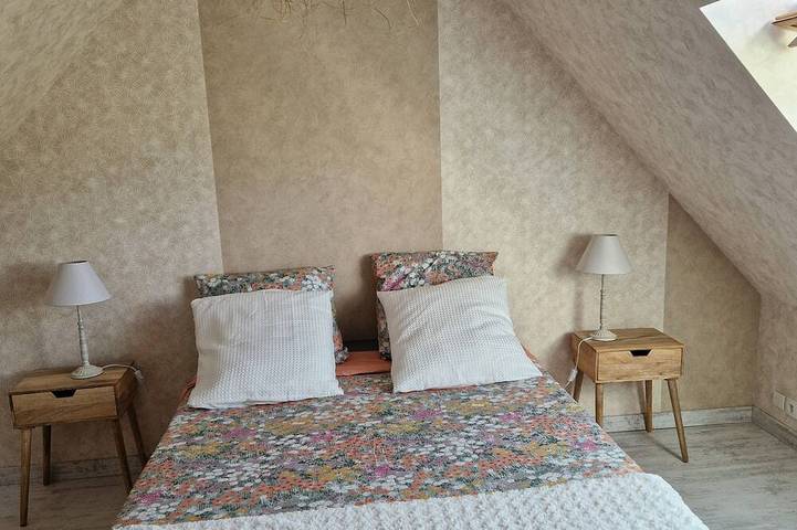 Location de vacances pour 3 personnes, avec jardin à Hommes - 3