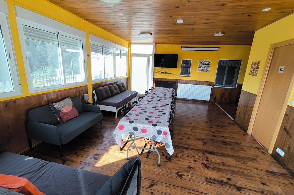 Espacio Kybalion. Casa en la Montaña Cerca de Barcelona. in Argentona, Costa del Maresme