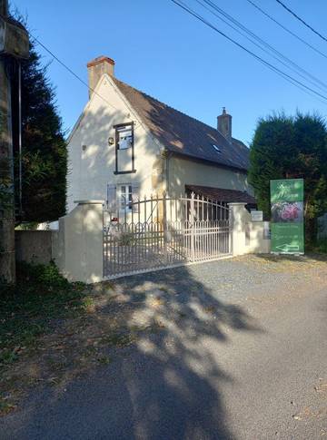 Cottage pour 2 personnes, avec jardin à Digoin