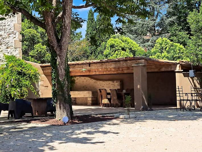 Location de vacances pour 4 personnes, avec jardin et piscine à Graveson - 4