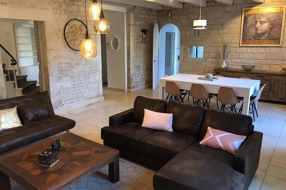 Villa Donna Jacuzzi centre ville in Niort, Région de Niort