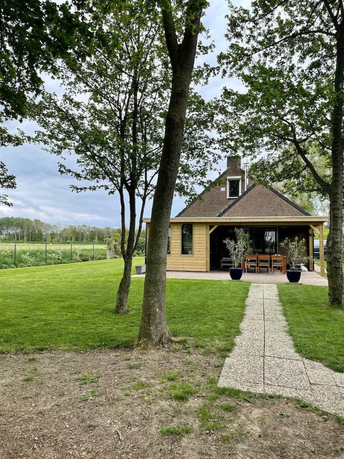 Compleet huisje tussen de weilanden in Ewijk in Betuwe