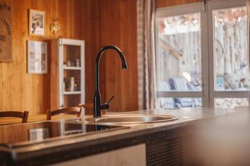 Gîte pour 6 personnes, avec vue et jardin, adapté aux familles à Saint-Étienne-du-Valdonnez