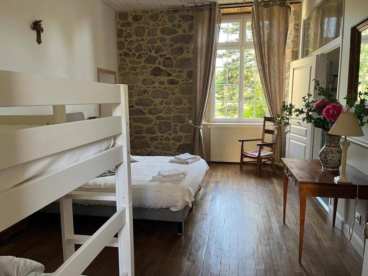 Appartement entier, Gîte du Sacré-Coeur - Mauléon- proche Puy du fou in Saint-Aubin-de-Baubigné, Mauléon