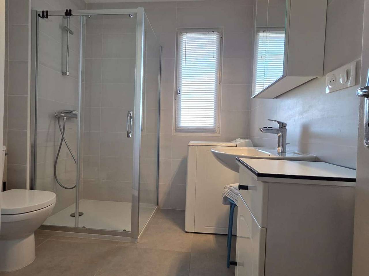 Appartement entier, Appartement 2 pièces avec terrasses à 650m de la plage, parking privatif inclus - L'Île-Rousse in L'Île-Rousse, Région de Calvi