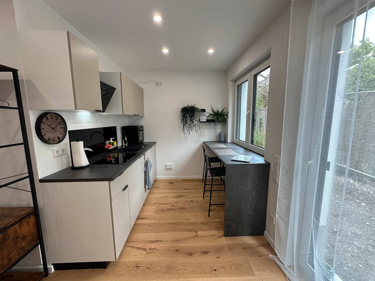 Entire apartment, Studio 'Ay Homes 01' with Wi-Fi in Augsburg, Bavarian Swabia