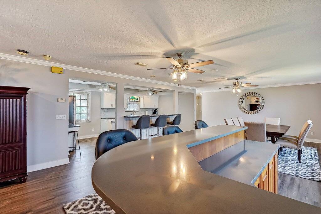 Peaceful Island Retreat - Heated Pool in Jacksonville, Duval County