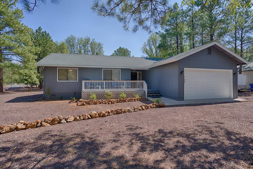 Tranquility and Beauty in the Heart of Pinetop Lakes in Navajo County