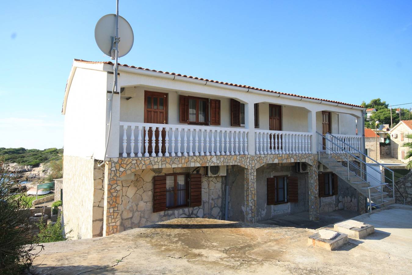 Ganze Wohnung, 2-Zimmer-Ferienwohnung am Strand Rukavac (Vis) A-1154-e in Rukavac, Split-Dalmatien