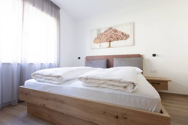 Ganze Wohnung, Ferienwohnung "Kleon 1" mit Bergblick, Gemeinschaftspool und Wlan in Riffian, Passeiertal