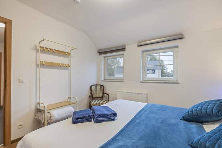 Location de vacances pour 10 personnes, avec jacuzzi et jardin ainsi que sauna et balcon à Marchin - 3