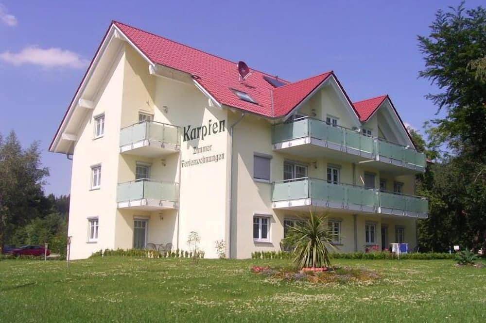 Ganze Wohnung, Ferienwohnung, 55 qm, 1 Wohnzimmer, 2 Schlafzimmer, max. 2 Erwachsene + 2 Kinder in Illmensee, Nördlicher Bodensee region