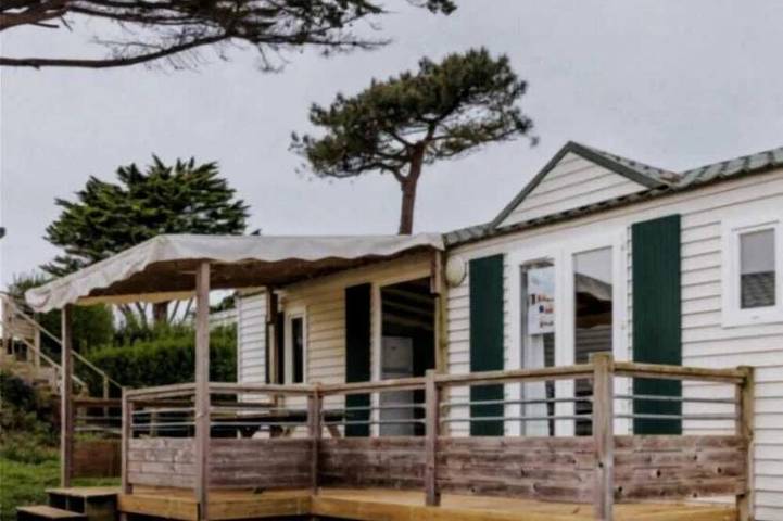 Camping pour 4 personnes à Pleumeur-Bodou