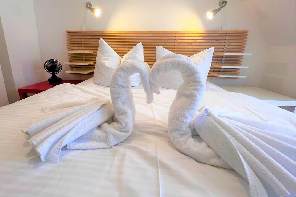 Ganze Wohnung, Apartment 06 | 1. Obergeschoss - Ferienhaus Dollahner | Zentrale Lage | in Ostseebad Binz, Binz