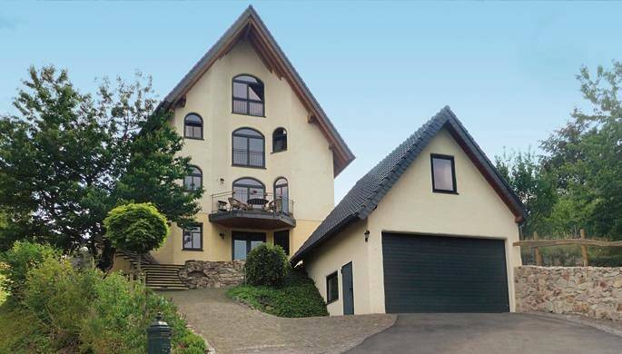 Ferienwohnung für 2 Personen, mit Terrasse und Garten in Monreal