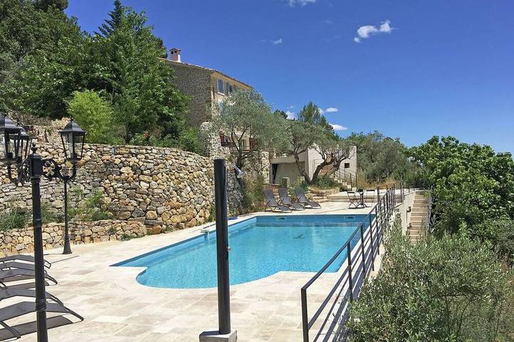 Ferienhaus für 10 Personen, mit Terrasse und Pool sowie Garten, mit Haustier - 1
