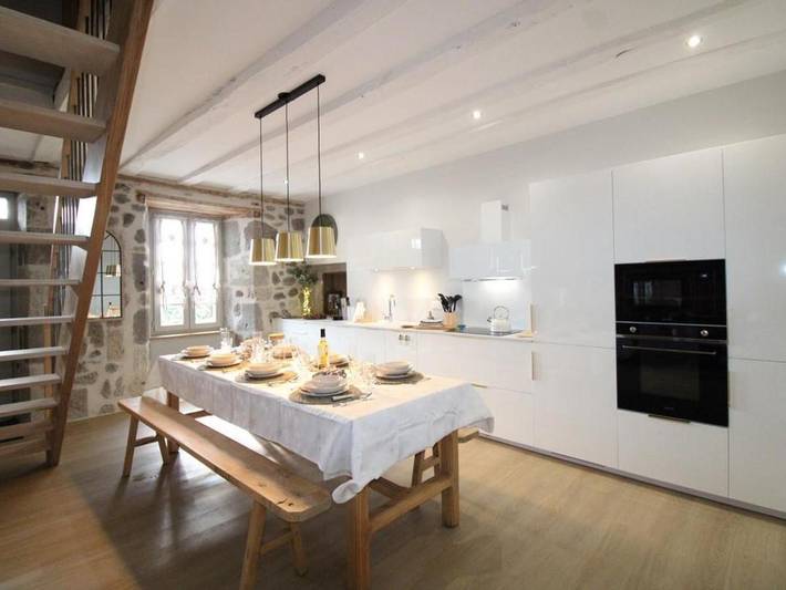 Location de vacances pour 9 personnes, avec Jardin à Thiézac - 3