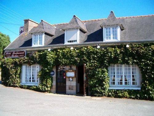 Hotel Restaurant Bocher in Ploubazlanec, Côte de Goëlo