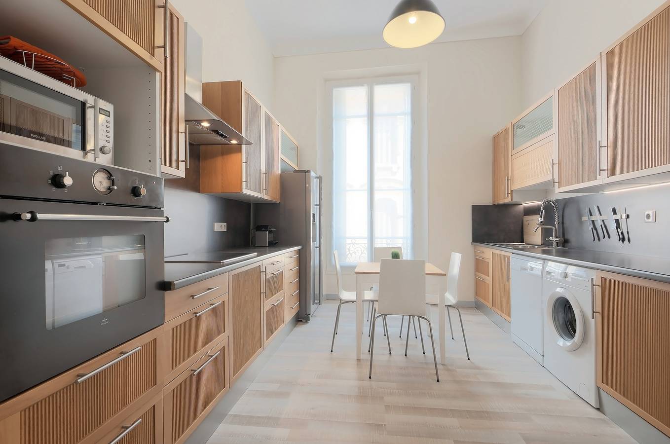 Entire apartment, Roussette 1 - (1er étage gauche) in Cannes, Mediterranean Coast (France)