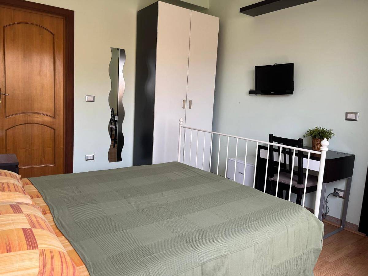 Double Room with Private Bathroom in Avola, Province de Syracuse