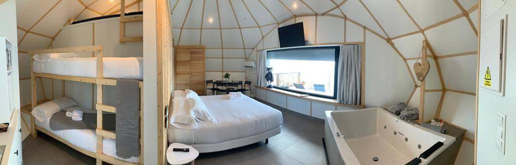 Camping für 3 Personen, mit Whirlpool und Terrasse sowie Ausblick in Galicien - 4