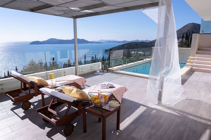 Villa con piscina per 4 persone, con balcone e balcone/terrazza nonché piscina, con animali domestici in Grad Dubrovnik