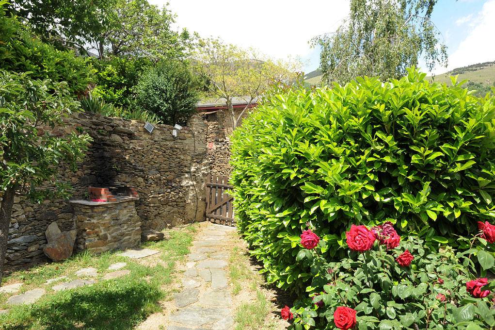 Grand Gîte de la Source in Jujols, Parc naturel régional des Pyrénées catalanes