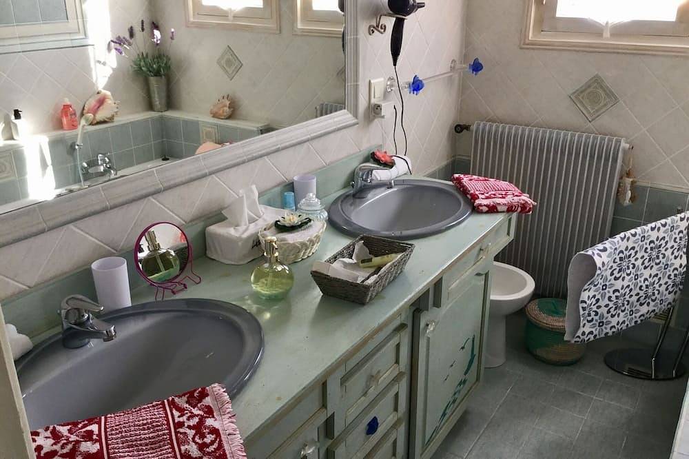 Suite Romantique à St Paul De Vence in Vence, Cannes region