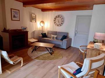 Gîte pour 9 personnes, avec vue à Les Cabannes