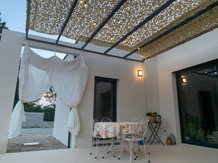 Location de vacances pour 4 personnes, avec jardin et piscine à Peaugres - 2