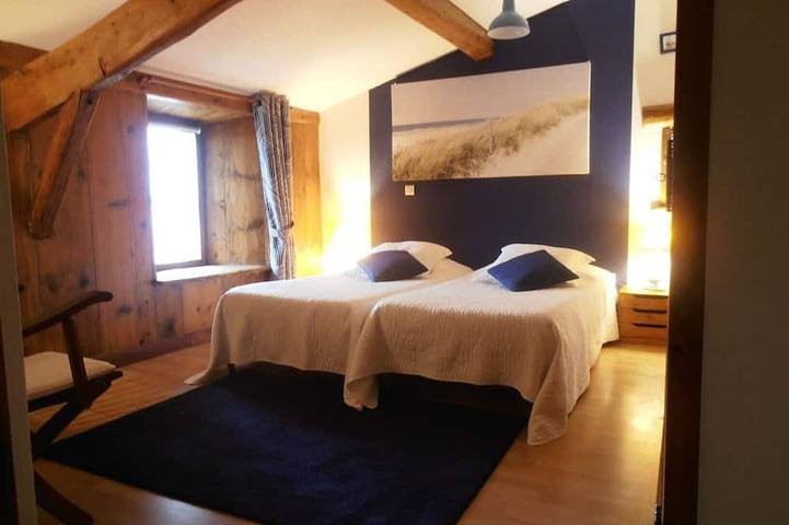 Chambre d’hôte pour 2 personnes, avec jardin en Haute-Loire