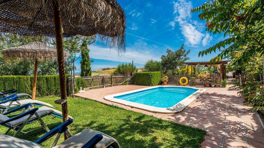 Ferienhaus für 4 Personen, mit Balkon/Terrasse und Whirlpool