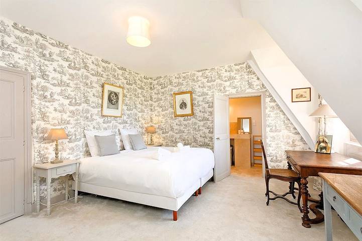 Manor House Near the Castles of the Loire Valley in Neuillé-Pont-Pierre, Tours und Umgebung