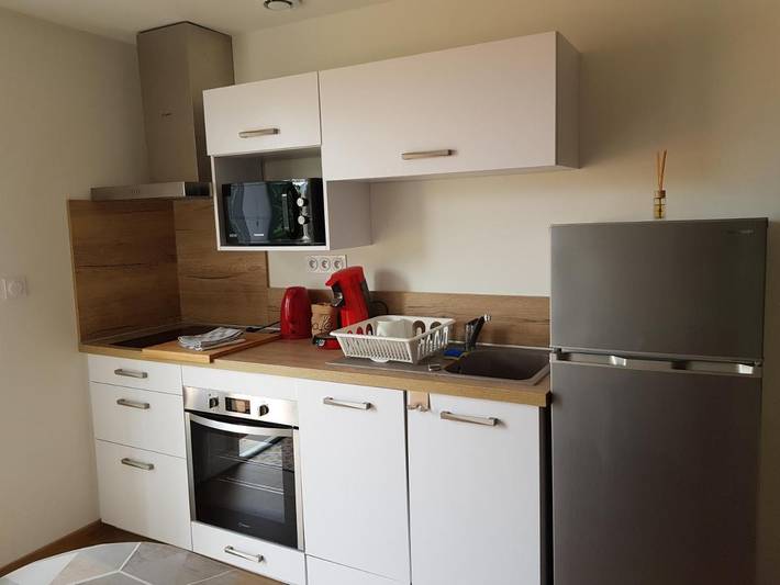 Location de vacances pour 6 personnes, avec jardin à Bressols - 3