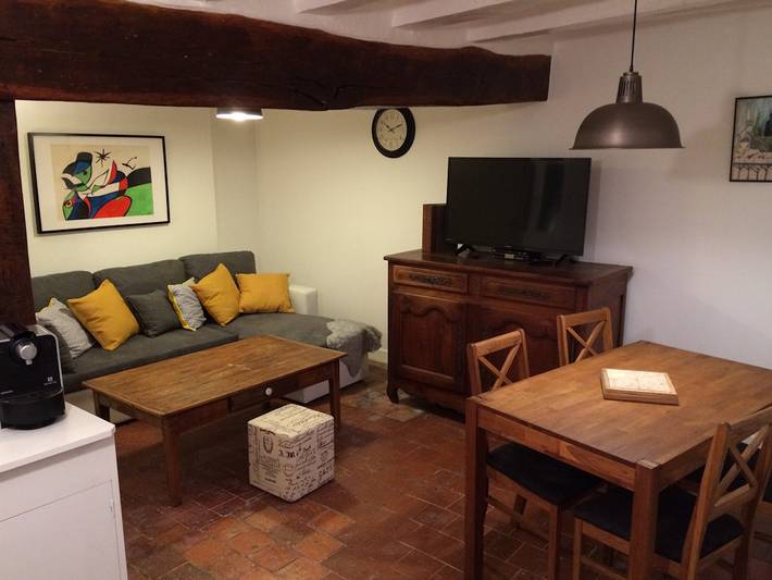 Gîte pour 4 personnes, avec terrasse et jardin