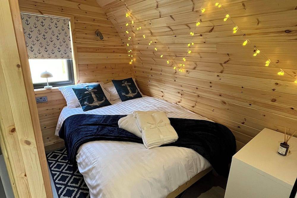 Luxurious Glamping Pod on the Copper Coast with sauna barrel access. in County Waterford