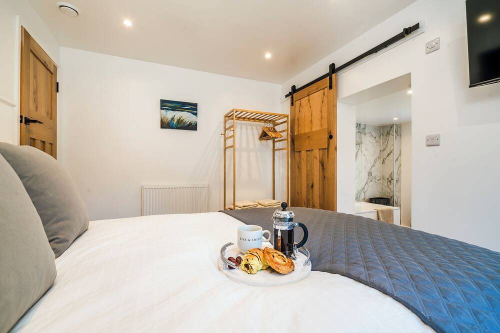 Unique Devon Cottages - Sunrise Cottage - Stylish & Comfortable in Exmouth, Devon